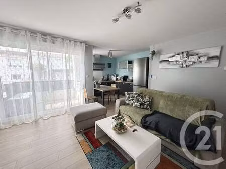 vente appartement 2 pièces à la roche-sur-yon (85000) : à vendre 2 pièces / 45m² la roche-