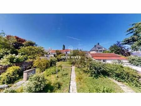 vente maison à nantes (44000) : à vendre / 280m² nantes