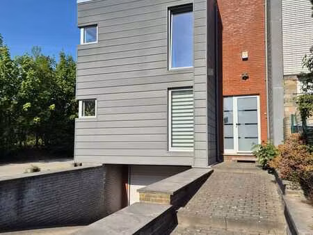 maison moderne 3ch  jardin  400m²  epc c
