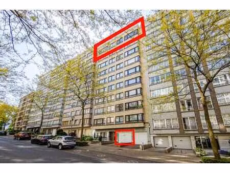 lot 2 : garage n° 8 au rez-de-chaussée