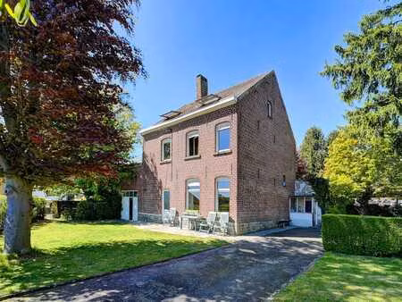grande maison ouverte au cœur de la nature à overijse !