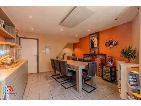 à vendre maison 3 chambres terrain constructible à auvelais