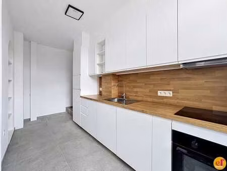 magnifique maison 3f renovee 2 chambres - parking -terrasse