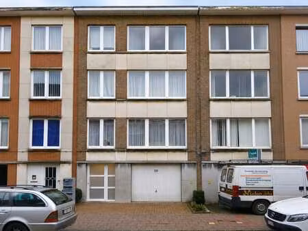 appartementsblok met 3 ruime 3-slk appartementen