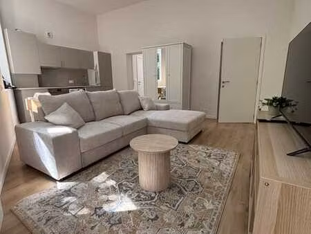 appartement 1 ch à louer à saint-josse-ten-noode (peb b)