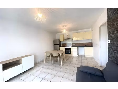 location appartement  58.79 m² t-3 à ustaritz  895 €