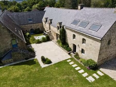 vente maison à pontivy (56300) : à vendre / 376m² pontivy