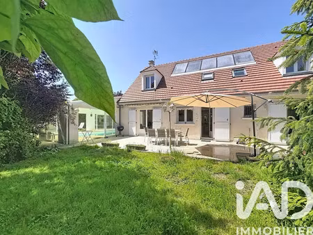 maison traditionnelle à favières (77220)