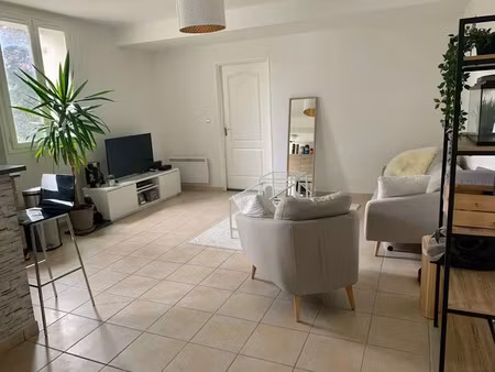 location appartement 2 pièces 45 m² à fresnes-sur-marne (77410)  920 €