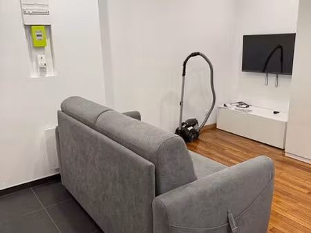 location meublée appartement 1 pièce 21 m² à orly (94310)  800 €
