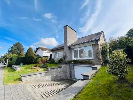 maison à louer à wezembeek-oppem € 1.950 (lok2l) - latour & petit bxl location | zimmo