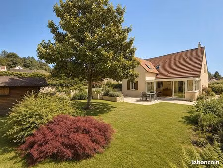 maison 5 pièces 145 m²