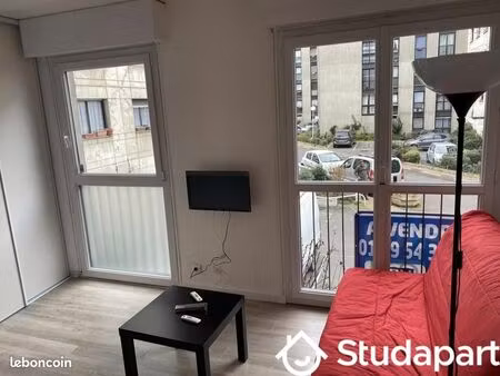 chambre 1 pièce 15 m²