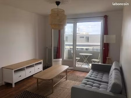 ? t3 meublé avec balcon – rue de nantes – 54 m² – 900 cc