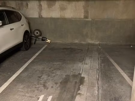 parking à louer cannes la bocca