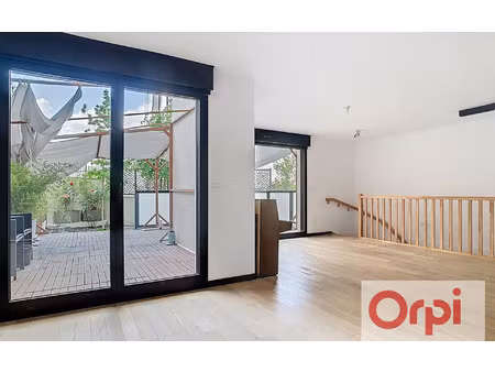 location appartement  77.13 m² t-3 à issy-les-moulineaux  2 000 €
