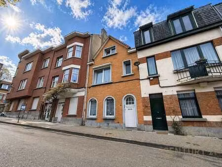 maison 5 chambres avec chambre au rez  cour et terrasse