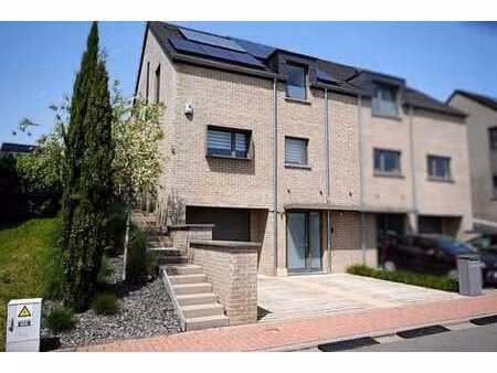 élégante maison 3 façades