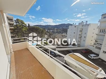 studio 1 pièce 38 m²
