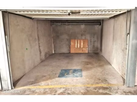garage (box) extra large à 100m de nice etoile