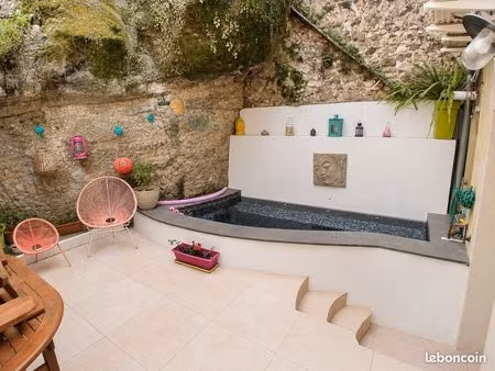 villeneuve-loubet village – maison 180 m² avec garage et piscine