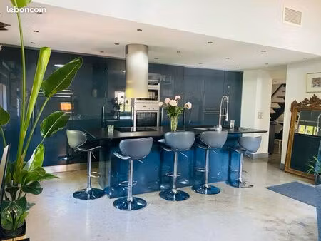 duplex rénové t5 130m2 centre mouans-sartoux