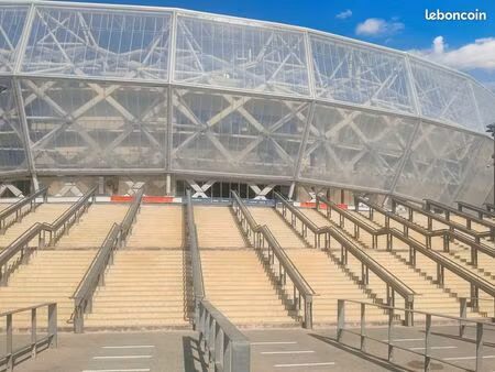 bureau privé à louer pour 1 personnes à nice  allianz riviera nice