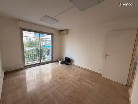 location cabinet 13m2 avenue de la république à nice
