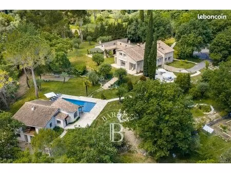 propriété 15 pièces 458 m²