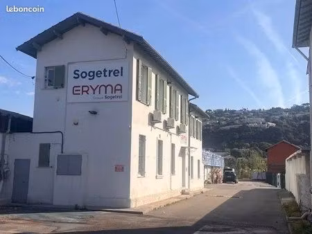 immeuble 10 pièces 280 m²
