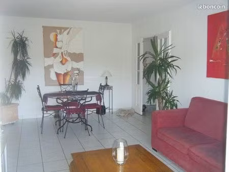 location t3 mougins le haut 67 m2 dans residence avec piscine