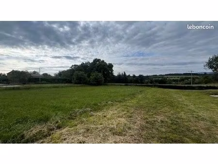 terrain 840 m² roiffieux