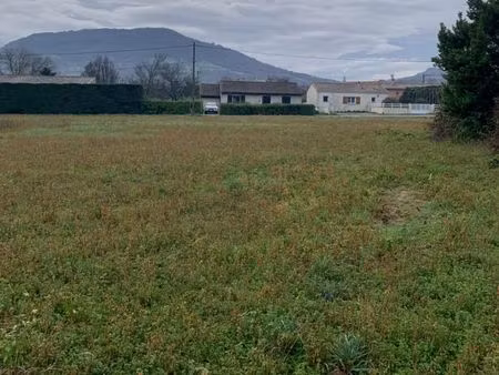 terrain 300 m² chomerac
