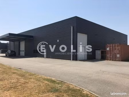 local d'activité 2 059 m²