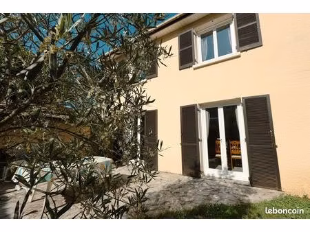 maison 6 pièces 110 m²