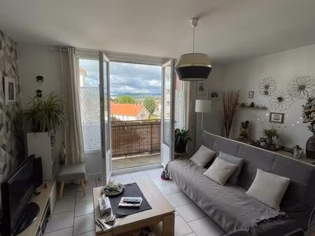 loue appartement type 3 52 m2 avec belle vue