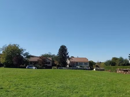 terrain 1 215m2 harcy