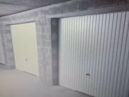 box fermé en sous sol