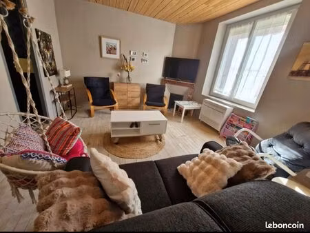 maison cocconing rénovée quartier calme proche toutes commodités lavelanet 84m² - 2 ch + b