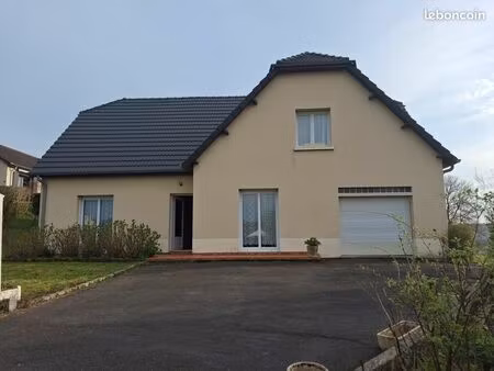 belle maison individuelle de 145 m² / avec garage et terrain