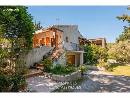 maison 8 pièces 230 m²