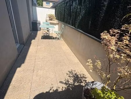 appartement 2 pièces – 48 m² – terrasse 12 m² – parking boxable – vert galant