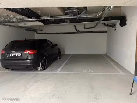 location place de parking en sous-sol