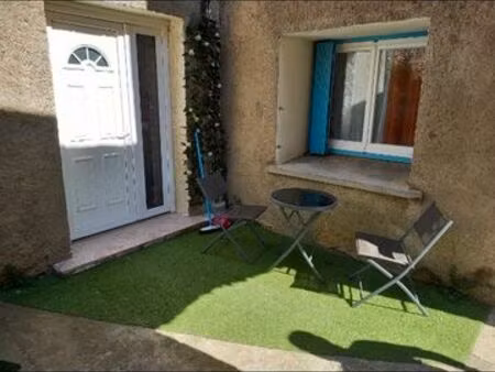maison de village à louer ( meublée)