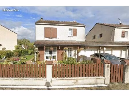 pavillon 6 pièces 115 m²