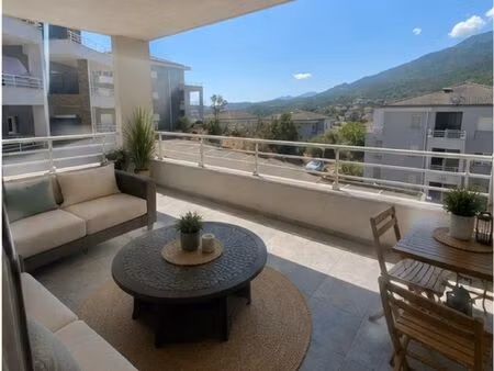t3 récent avec grande terrasse et garage