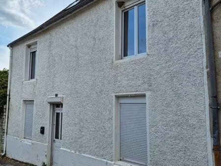 idéal investisseurs / renta 10% / maison divisée en 2 appartements loués