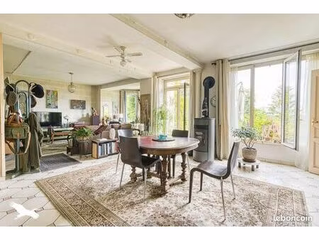 appartement 3 pièces 84 m²