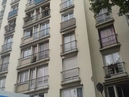cave propre et saine au 226 bld anatole france 93200 saint-denis. métro carrefour pleyel