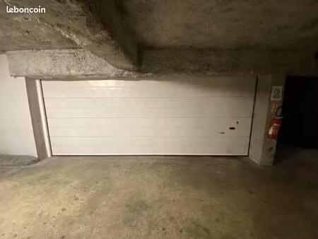 garage/box 24 m² domont